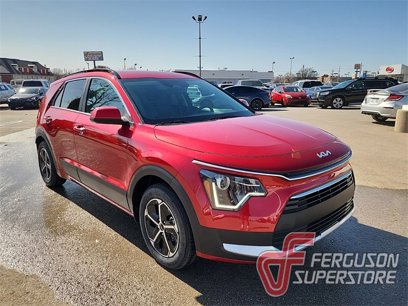 New 2025 Kia Niro LX