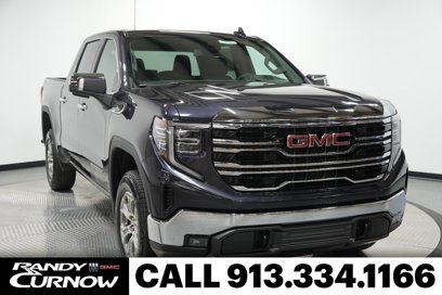 New 2025 GMC Sierra 1500 SLT