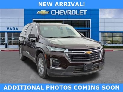 Used 2023 Chevrolet Traverse LT
