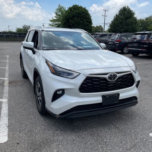Used 2022 Toyota Highlander XLE