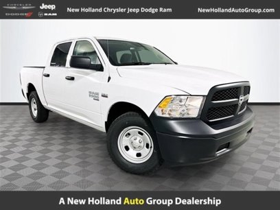 New 2023 RAM 1500 4x4 Crew Cab Classic