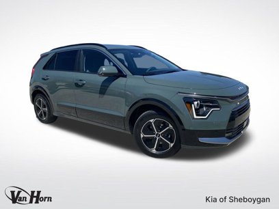 New 2025 Kia Niro SX