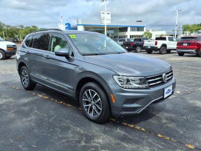 Used 2020 Volkswagen Tiguan SE w/ Panoramic Sunroof Package