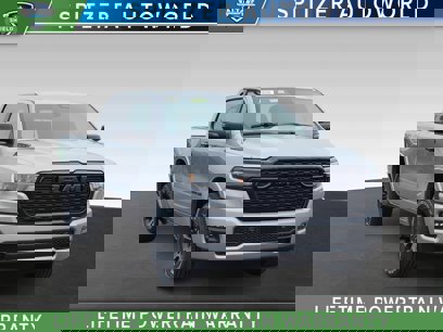 New 2025 RAM 1500 4x4 Crew Cab