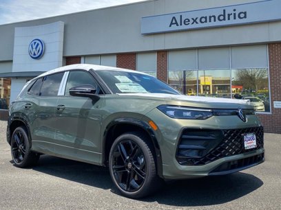 New 2025 Volkswagen Tiguan SE R-Line