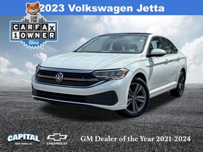 Used 2023 Volkswagen Jetta SE w/ Panoramic Sunroof Package