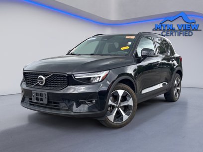 Used 2023 Volvo XC40 B4 Ultimate