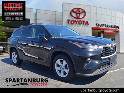 Used 2023 Toyota Highlander LE