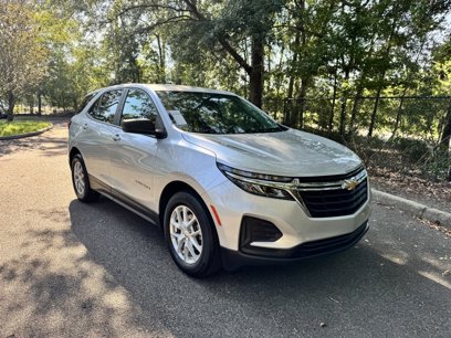 Used 2022 Chevrolet Equinox LS w/ LS Convenience Package