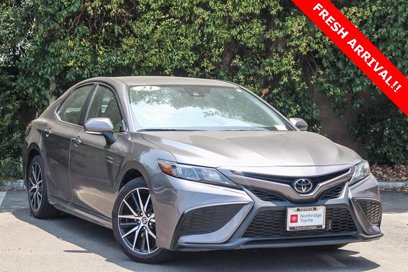 Used 2023 Toyota Camry SE