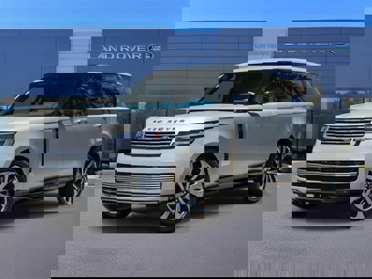 New 2025 Land Rover Range Rover SV