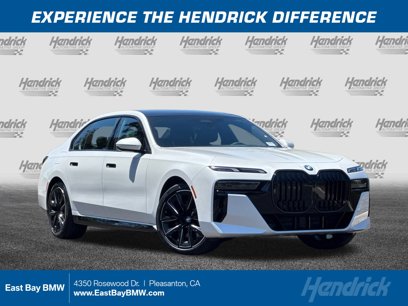 New 2025 BMW 740i w/ Premium Package