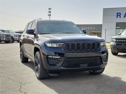 Used 2024 Jeep Grand Cherokee Limited w/ Black Appearance Package