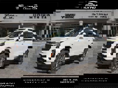 New 2025 Cadillac XT4 Premium Luxury