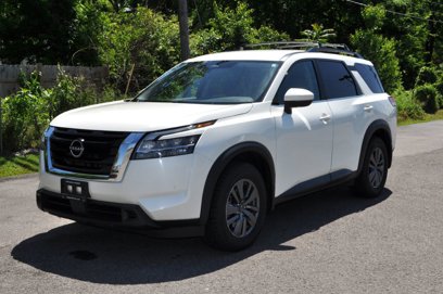 Used 2022 Nissan Pathfinder SV