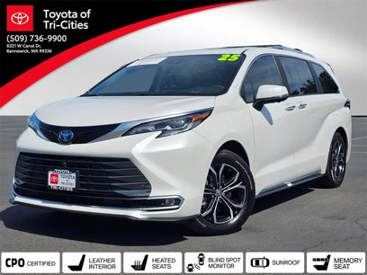 Used 2025 Toyota Sienna Platinum