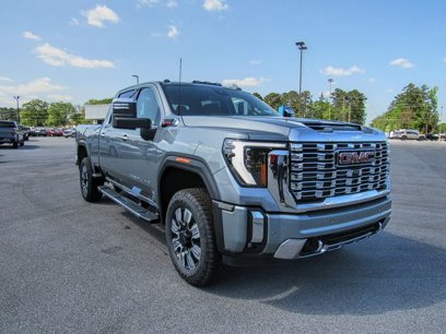 New 2025 GMC Sierra 2500 Denali w/ Snow Plow Prep/Camper Package