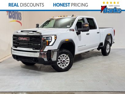 New 2025 GMC Sierra 2500 Pro w/ Convenience Package