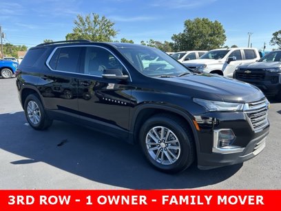 Used 2023 Chevrolet Traverse LT