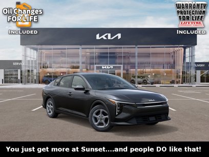 New 2025 Kia K4 LXS