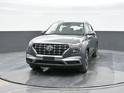 New 2025 Hyundai Venue SEL