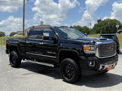 Used 2019 GMC Sierra 2500 Denali w/ Duramax Plus Package