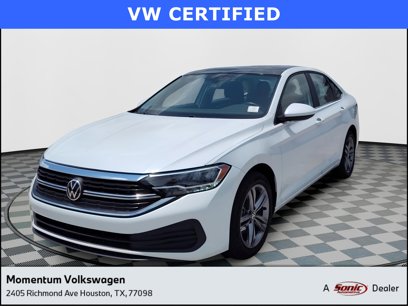 Certified 2024 Volkswagen Jetta SE w/ Panoramic Sunroof Package