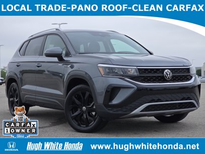 Used 2023 Volkswagen Taos SE w/ Panoramic Sunroof Package