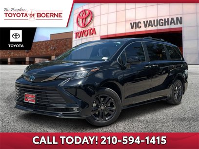 Certified 2024 Toyota Sienna XLE Woodland Edition