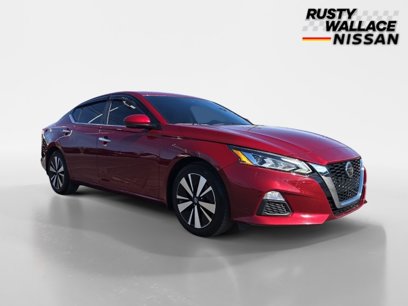 Certified 2022 Nissan Altima 2.5 SV w/ SV Premium Package
