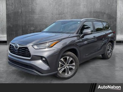 Used 2023 Toyota Highlander XLE