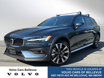 New 2025 Volvo V60 B5 Cross Country Ultra w/ Climate Package