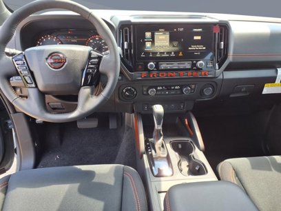 New 2025 Nissan Frontier PRO-4X w/ Pro Convenience Package