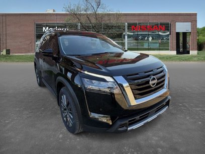 New 2025 Nissan Pathfinder SL w/ SL Premium Package