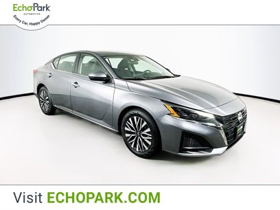 Used 2023 Nissan Altima 2.5 SV