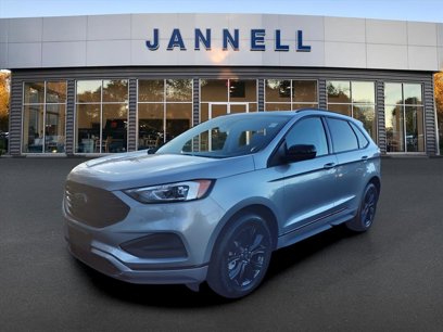 Used 2024 Ford Edge SE w/ Black Appearance Package