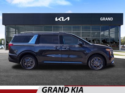 New 2025 Kia Carnival SX