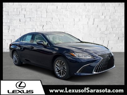 New 2025 Lexus ES 300h w/ Luxury Package