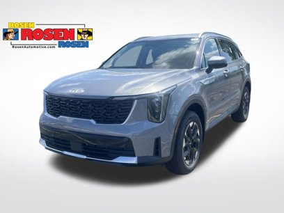 New 2025 Kia Sorento S