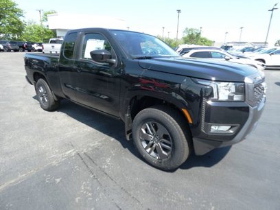 New 2025 Nissan Frontier SV w/ SV Convenience Package