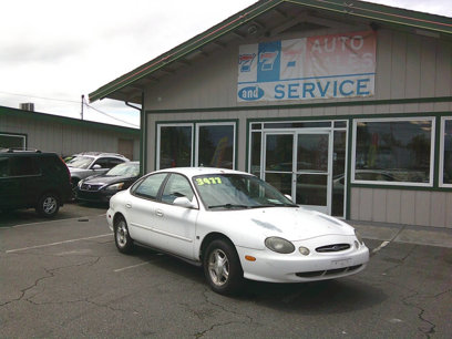 Used 1999 Ford Taurus SE
