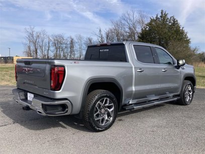 New 2025 GMC Sierra 1500 SLT w/ SLT Premium Plus Package