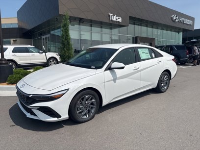 New 2025 Hyundai Elantra Blue