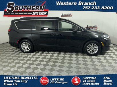 Certified 2022 Chrysler Pacifica Touring-L