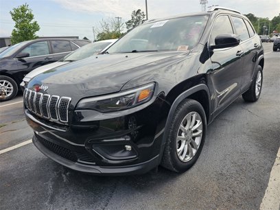 Used 2019 Jeep Cherokee Latitude w/ Popular Appearance Group