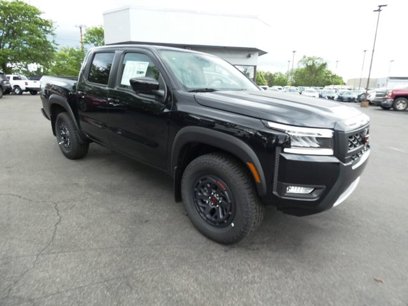 New 2025 Nissan Frontier PRO-4X w/ Pro Premium Package