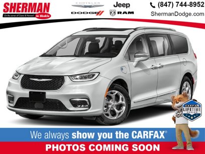 Used 2022 Chrysler Pacifica Touring-L