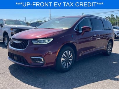 Used 2021 Chrysler Pacifica Touring-L