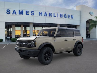 New 2025 Ford Bronco Big Bend w/ Black Appearance Package