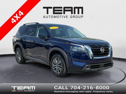 Used 2024 Nissan Pathfinder SV